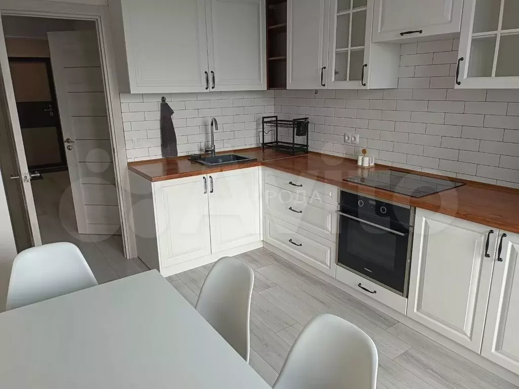 1-к. квартира, 40 м, 8/10 эт. - Фото 0