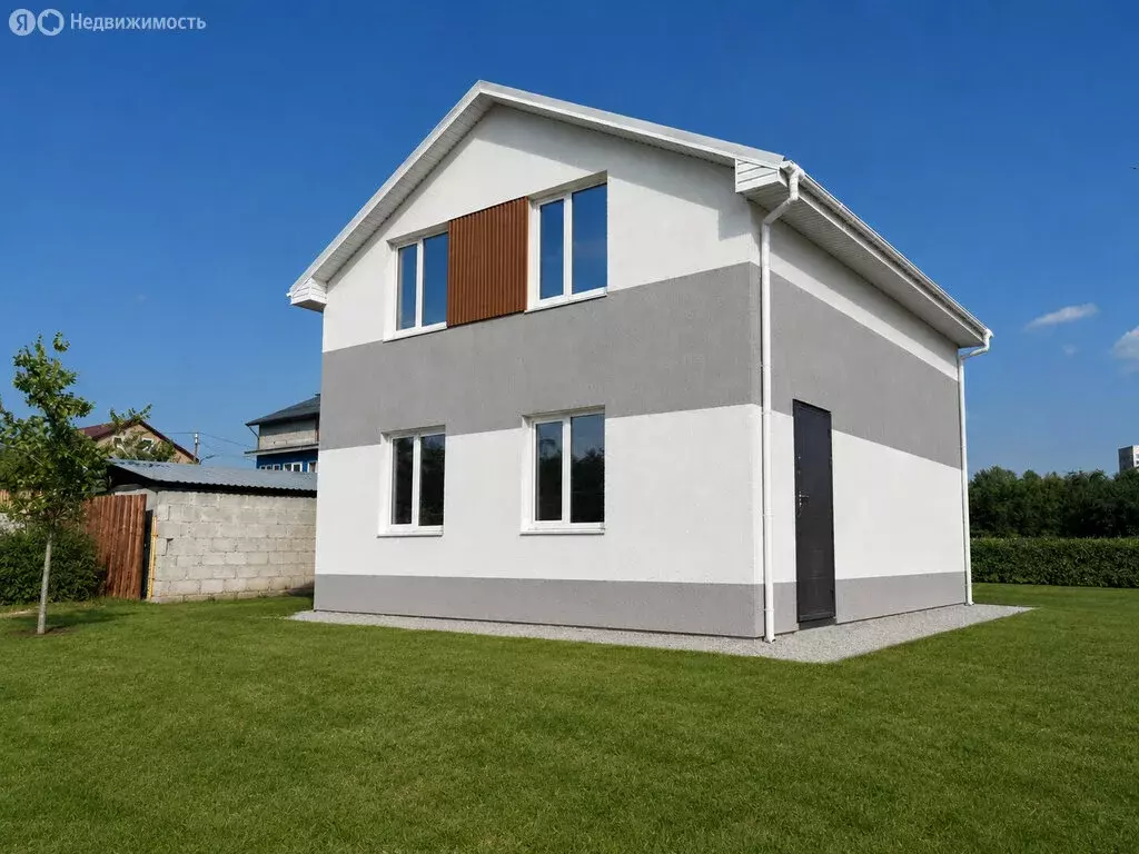 Дом в Челябинск, Эстонская улица, 19 (110 м) - Фото 1
