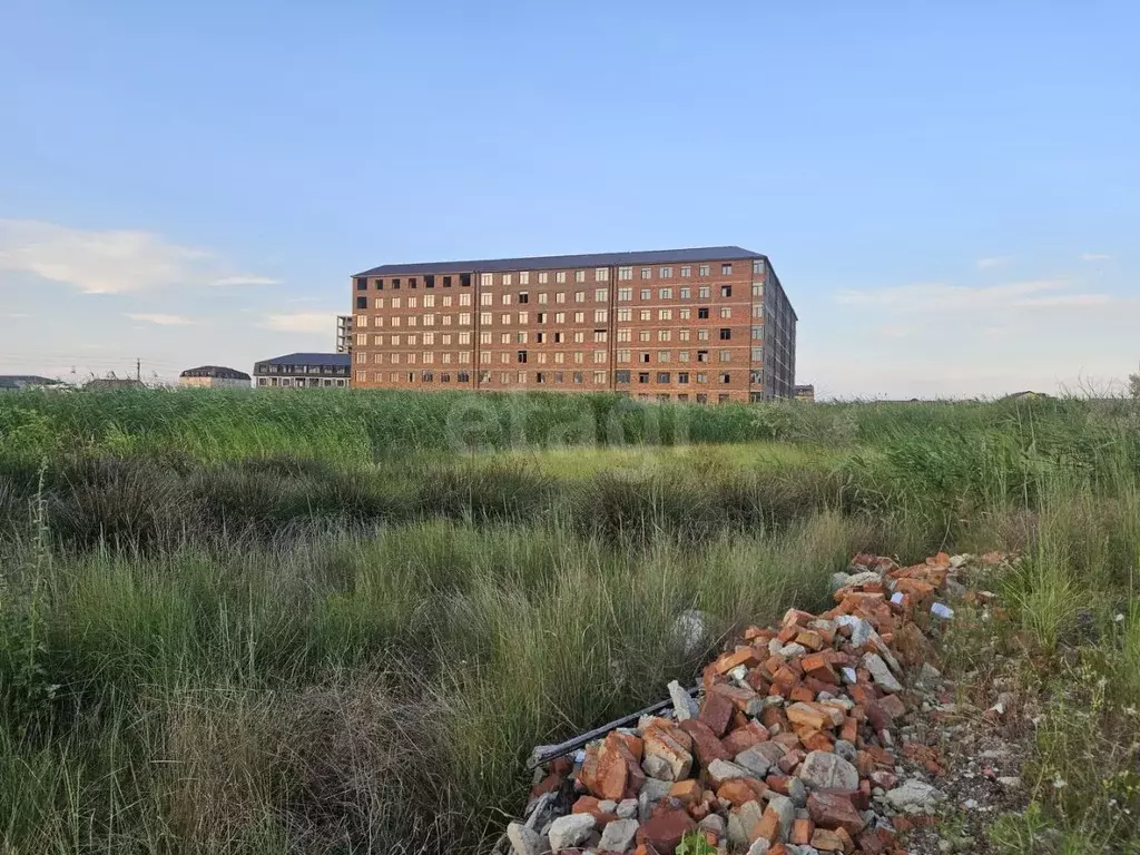 Участок в Дагестан, Избербаш ул. Алиева Али Зуркарнаевича (4.5 сот.) - Фото 1