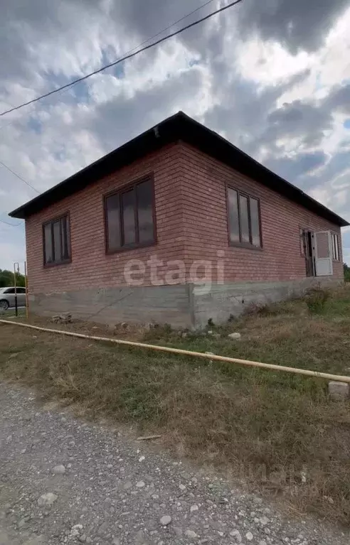 Дом в Ингушетия, Сунженский район, Троицкая ст-ца ул. Льва Толстого ... - Фото 0