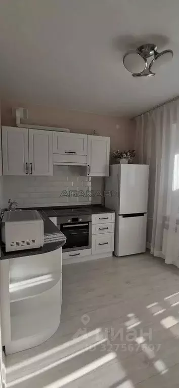 1-к кв. Красноярский край, Красноярск Регатная ул., 4 (37.0 м) - Фото 1