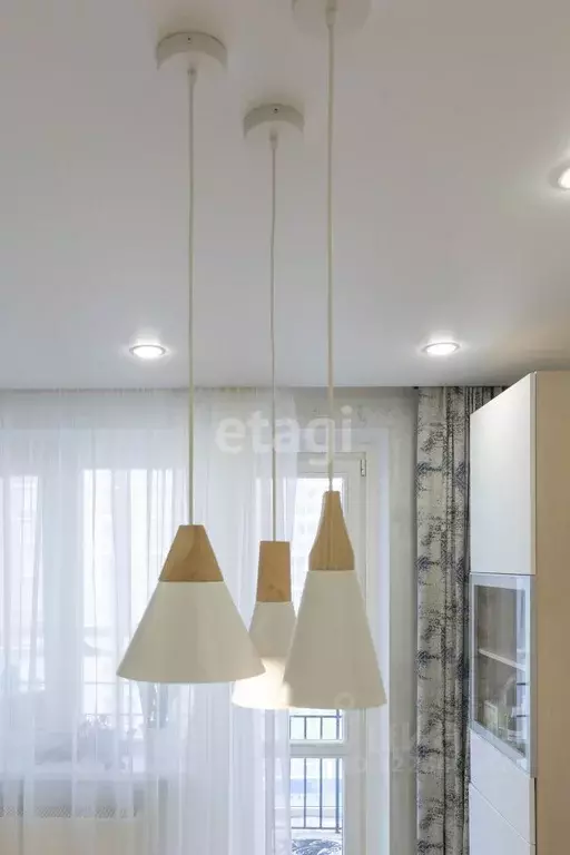 3-к кв. Тюменская область, Тюмень ул. Александра Митинского, 7к1 (92.6 ... - Фото 0