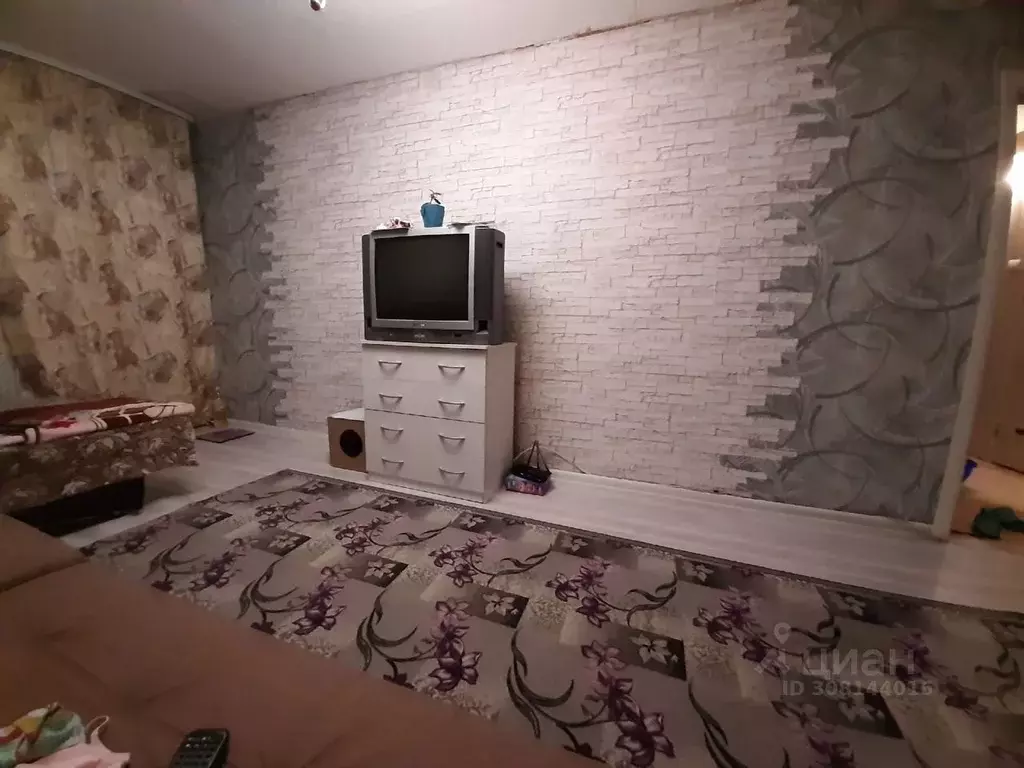 2-к кв. Татарстан, Агрыз ул. Максима Горького, 4 (44.0 м) - Фото 0