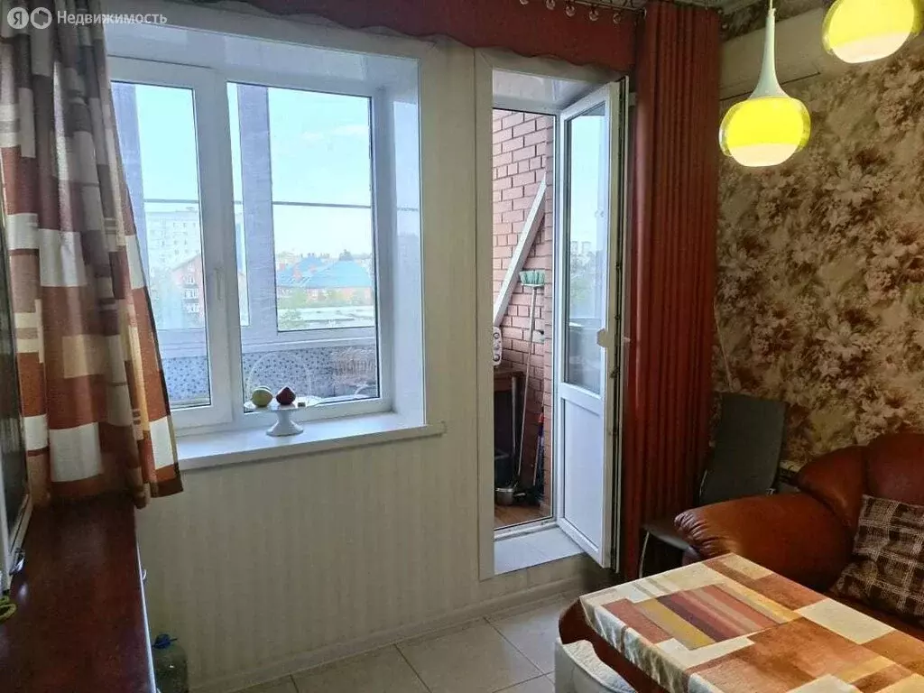 1-комнатная квартира: Волгодонск, улица Гагарина, 1В (40 м) - Фото 1