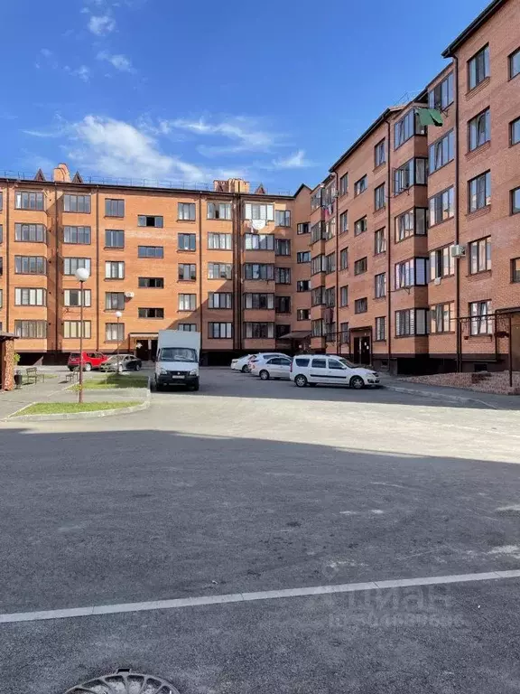 2-к кв. Северная Осетия, Владикавказ ул. Курсантов-Кировцев, 41 (70.0 ... - Фото 1