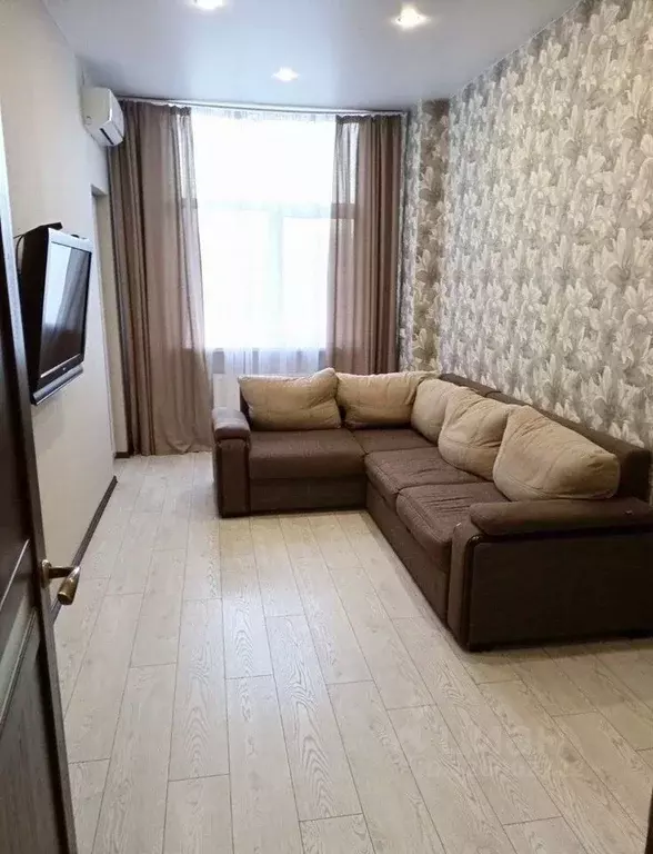 1-к кв. Крым, Симферополь ул. Набережная имени 60-летия СССР, 50к3 ... - Фото 1