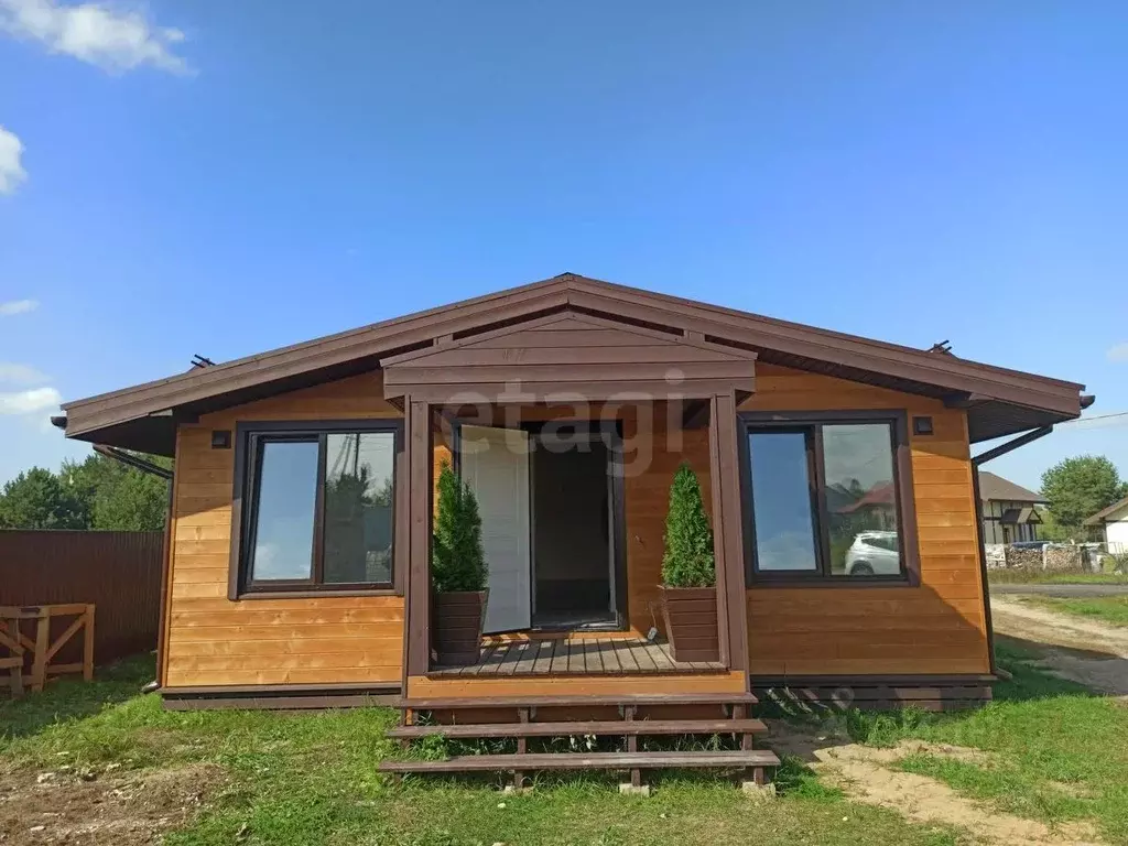 Дом в Калужская область, Малоярославецкий муниципальный округ, Маклино ... - Фото 1