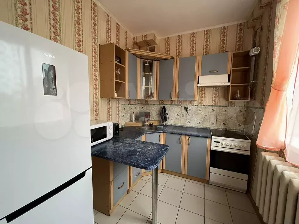 1-к. квартира, 36 м, 1/3 эт. - Фото 0