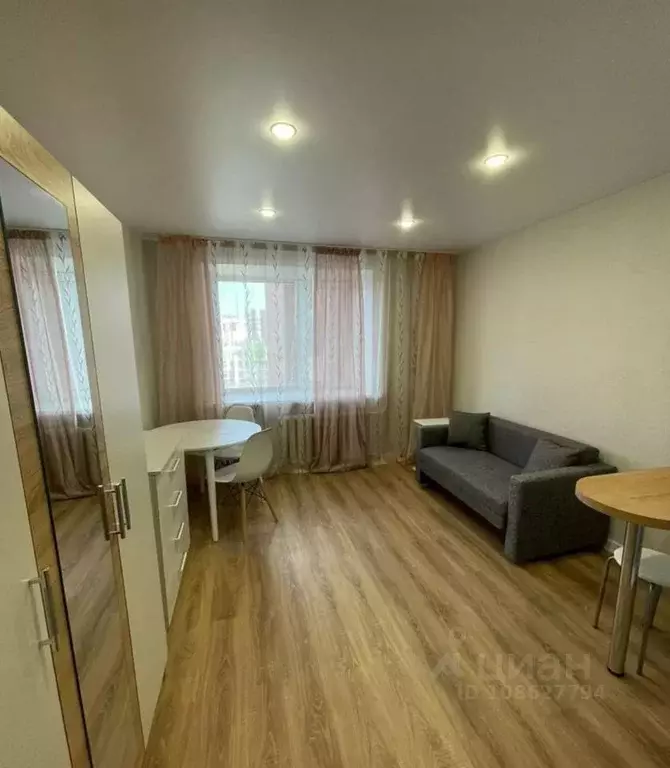 Студия Приморский край, Владивосток ул. Кирова, 64 (24.0 м) - Фото 0