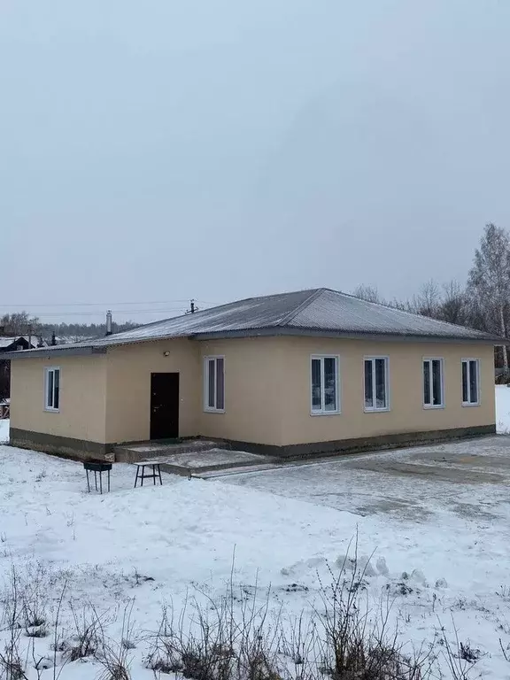 Дом в Саратовская область, Хвалынск пл. Соборная (157 м) - Фото 1