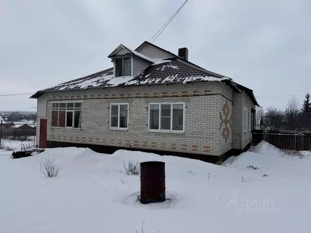 Дом в Пензенская область, Бессоновский район, с. Грабово Молодежная ... - Фото 0