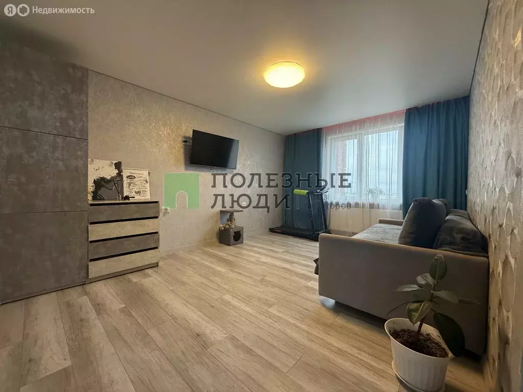 3-комнатная квартира: Ижевск, улица Баранова, 83 (53 м) - Фото 1