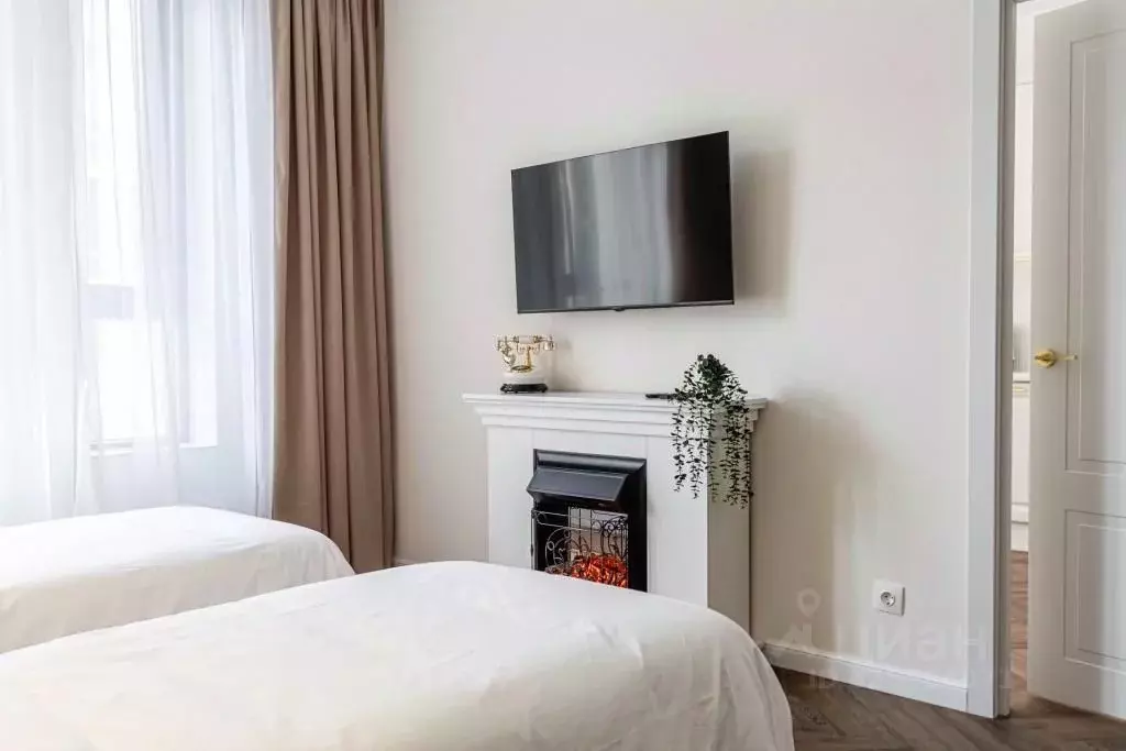 1-к кв. Татарстан, Казань ул. Галиаскара Камала, 39 (36.0 м) - Фото 1