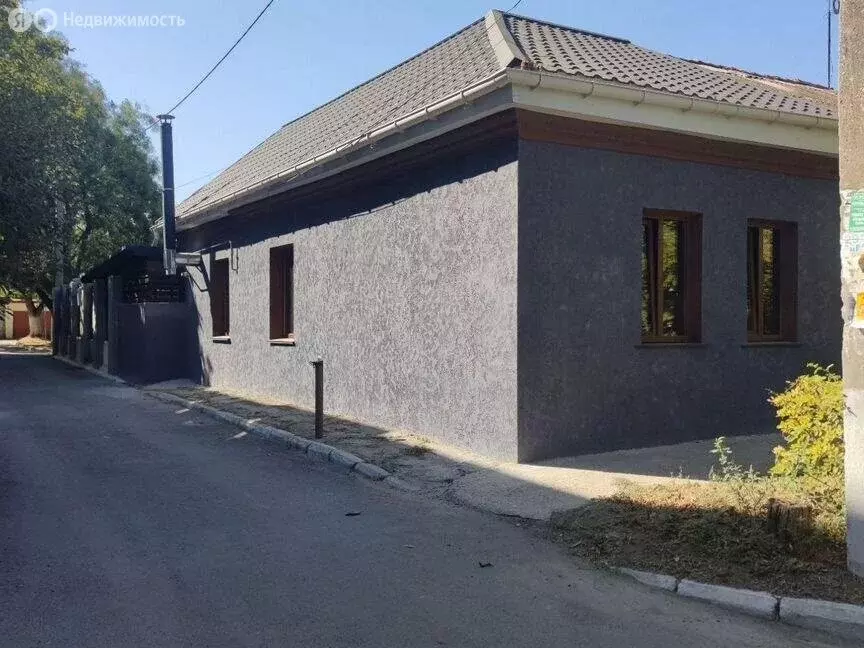 3-комнатная квартира: Евпатория, улица имени Белогубца, 3 (90 м) - Фото 0