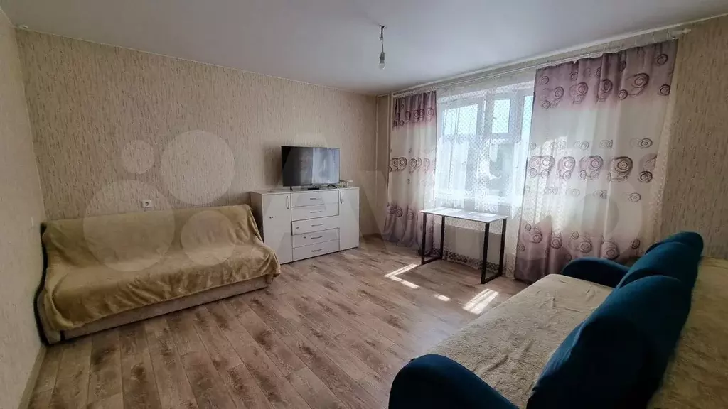 2-к. квартира, 60 м, 7/17 эт. - Фото 0