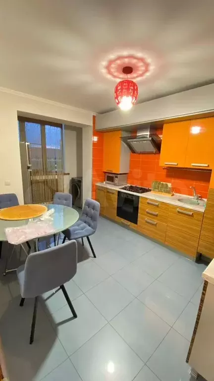 3-к. квартира, 83 м, 5/10 эт. - Фото 0