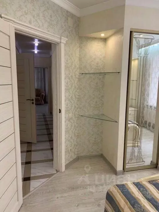 2-к кв. Белгородская область, Старый Оскол Восточный мкр, 50 (65.0 м) - Фото 1