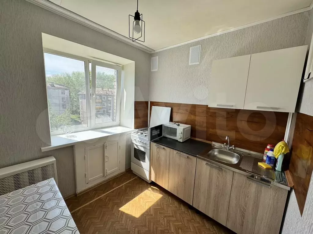 2-к. квартира, 45 м, 5/5 эт. - Фото 0