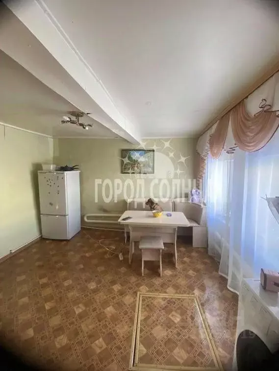 Дом в Омская область, Саргатское рп ул. Северная, 3 (35 м) - Фото 1