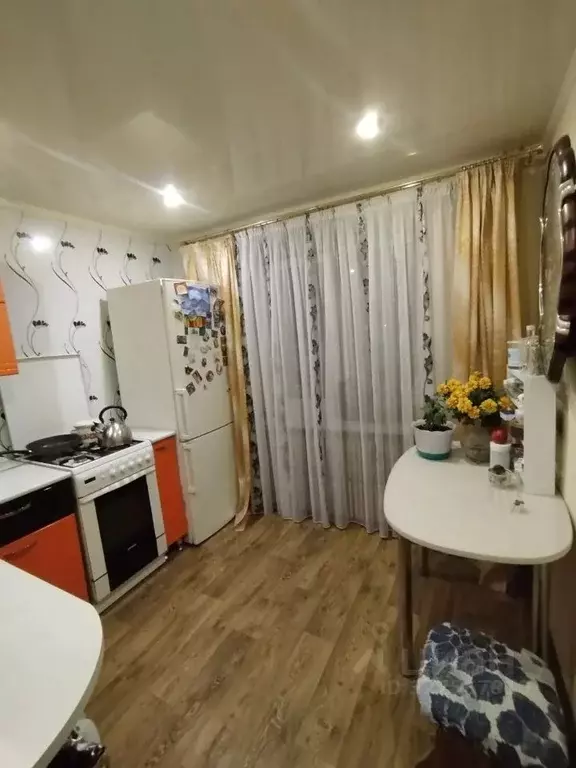 2-к кв. Кировская область, Кирово-Чепецк ул. 60 лет Октября, 5к3 (48.0 ... - Фото 2