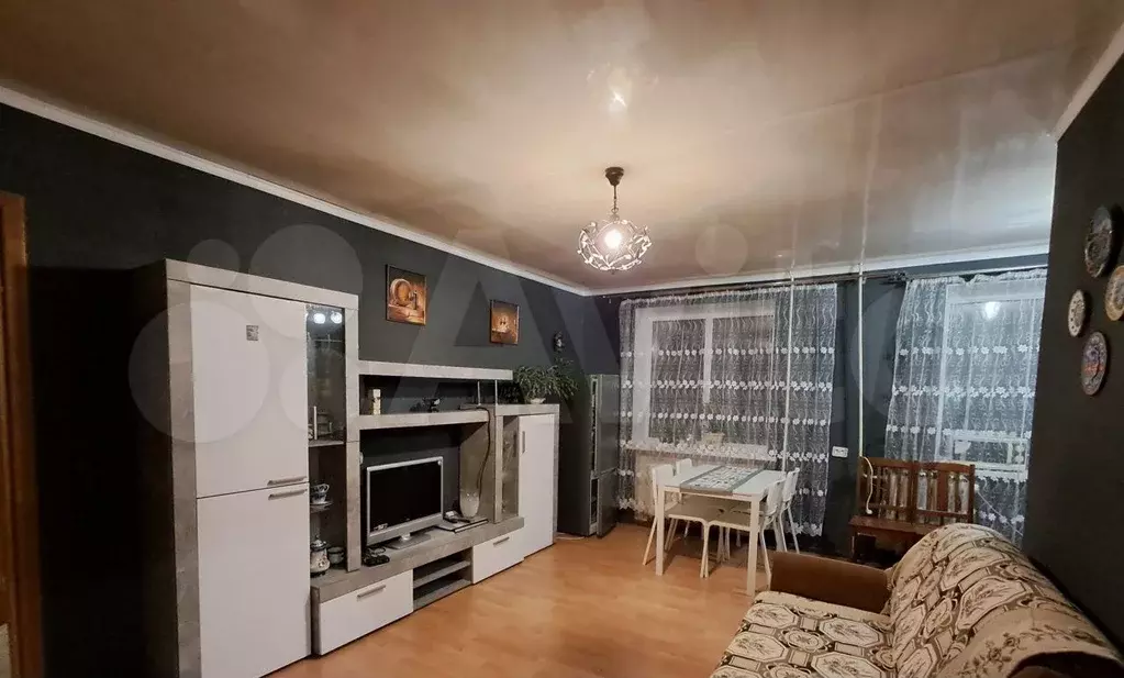 3-к. квартира, 60 м, 1/5 эт. - Фото 1