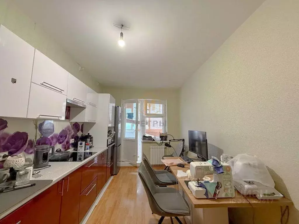 2-к кв. Белгородская область, Белгород ул. Макаренко, 26 (59.8 м) - Фото 0