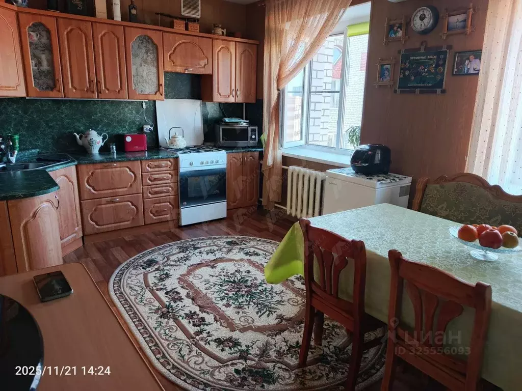 2-к кв. Астраханская область, Астрахань Васильковая ул., 21к1 (98.9 м) - Фото 1