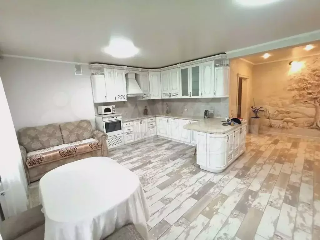3-к. квартира, 119 м, 4/9 эт. - Фото 0