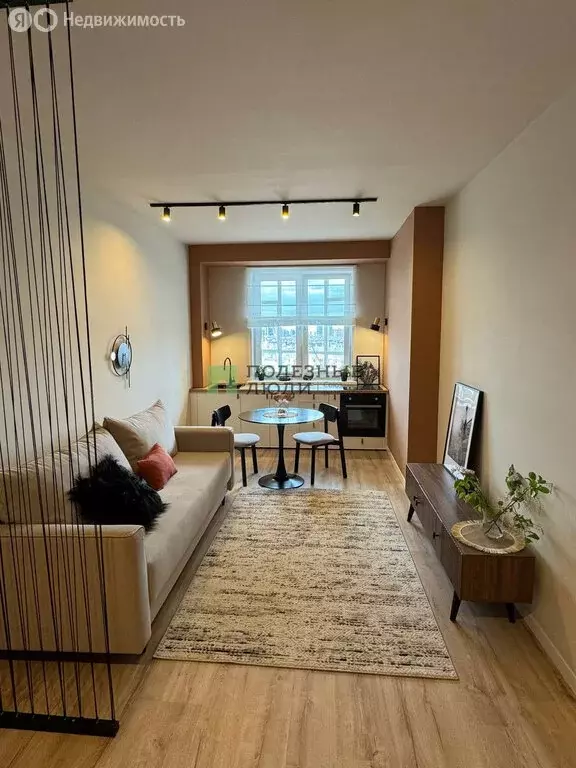 3-комнатная квартира: Красноярск, улица Шахтёров, 40 (62 м) - Фото 1