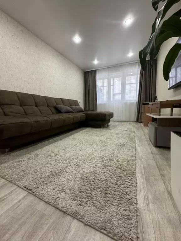 3-к кв. Кировская область, Киров ул. Чапаева, 49 (58.9 м) - Фото 1