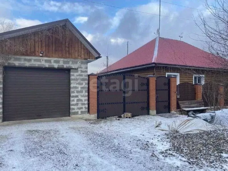 Дом в Красноярский край, Сосновоборский муниципальный округ, с. ... - Фото 1