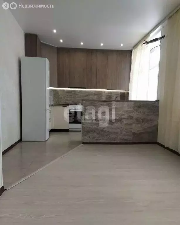 1-комнатная квартира: Омск, улица Лобкова, 3 (44 м) - Фото 0