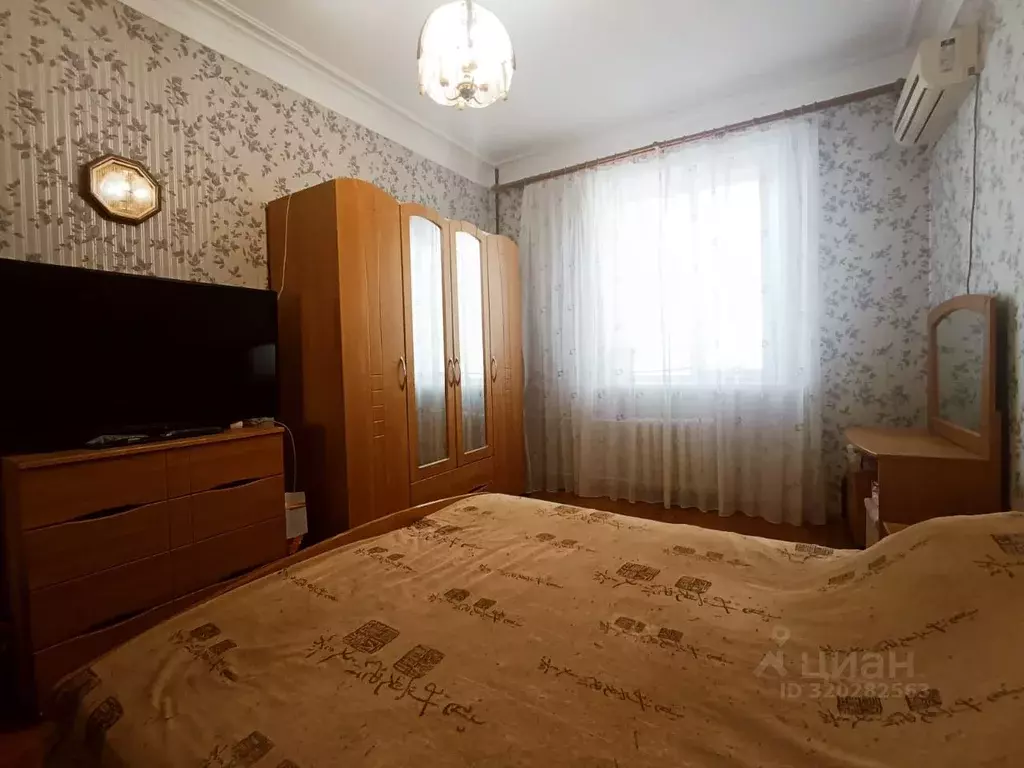 3-к кв. Астраханская область, Астрахань Волжская ул., 60 (62.7 м) - Фото 0