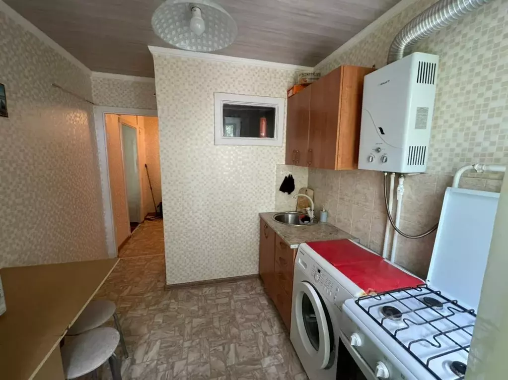 1-к кв. Ростовская область, Шахты 2-й Милиционный пер., 47 (35.0 м) - Фото 1