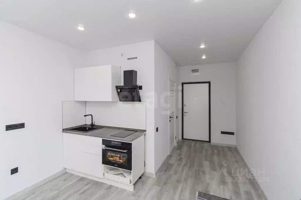 Студия Тюменская область, Тюмень ул. Краснооктябрьская, 16 (20.2 м) - Фото 1