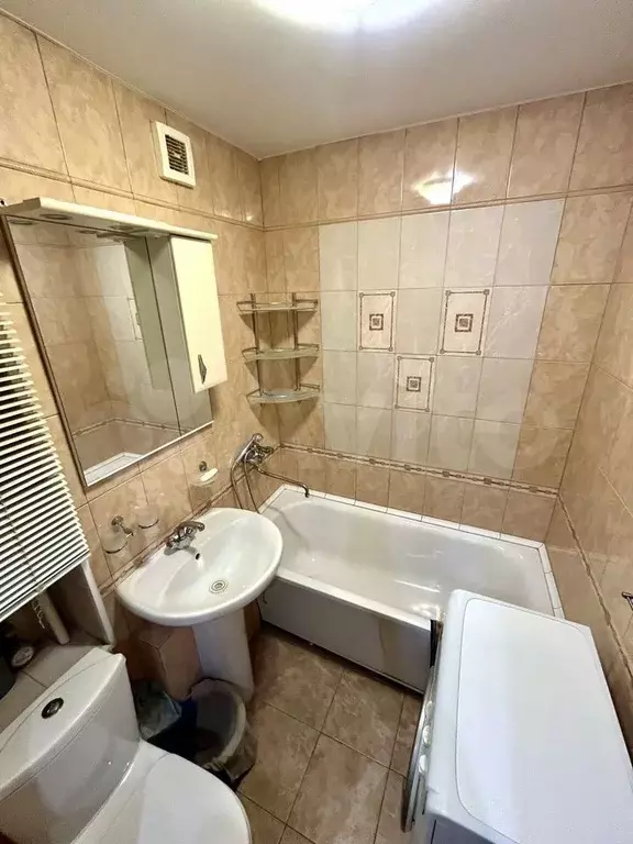 3-к. квартира, 60 м, 3/5 эт. - Фото 1