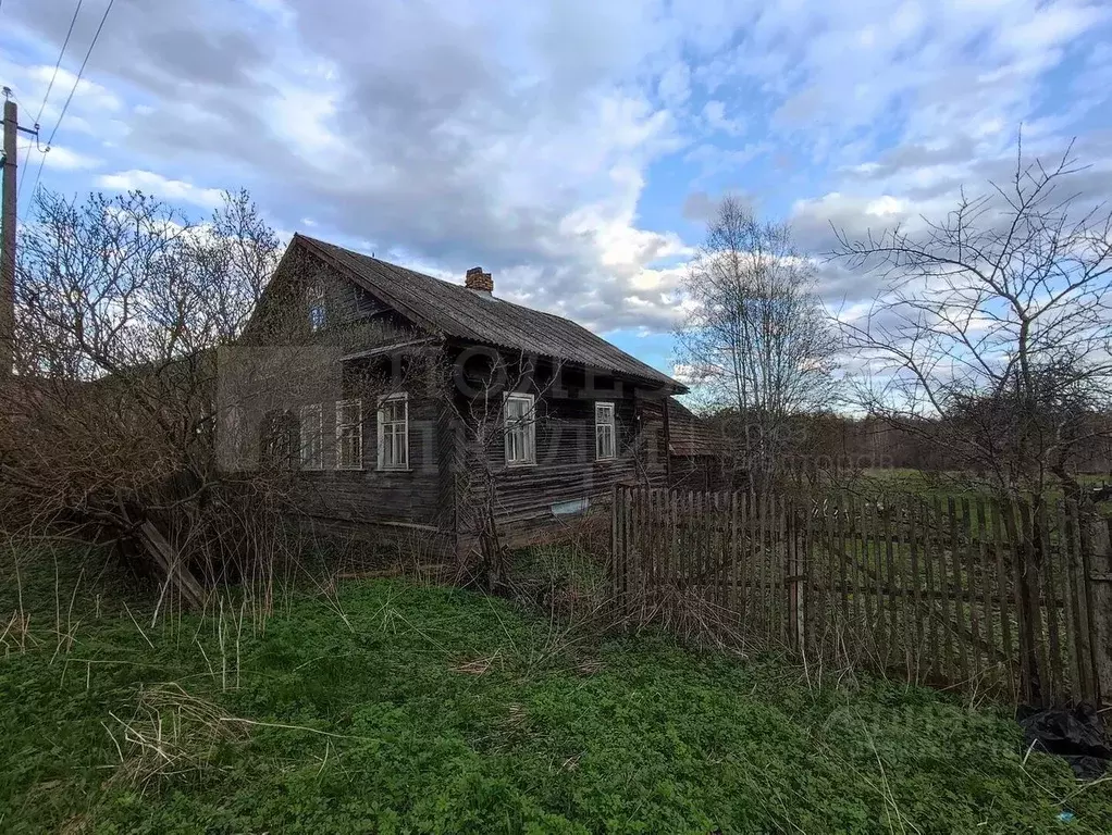 Дом в Новгородская область, Батецкий муниципальный округ, д. Скачели  ... - Фото 0