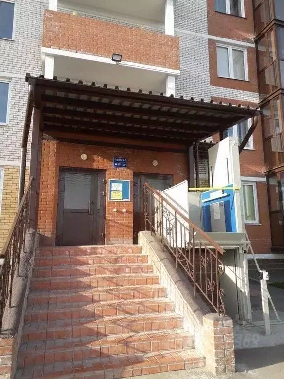 1-к кв. Омская область, Омск ул. Б.Г. Шаронова, 19 (35.0 м) - Фото 2