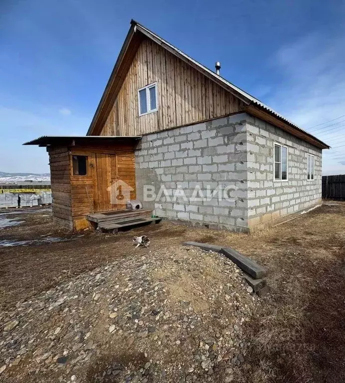 Дом в Бурятия, Иволгинский район, Нижнеиволгинское с/пос, с. Нижняя ... - Фото 0