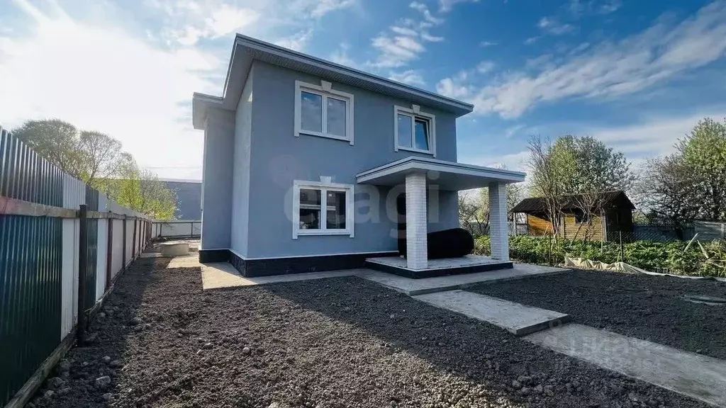 Дом в Ленинградская область, Коммунар г. Гатчинский муниципальный ... - Фото 1