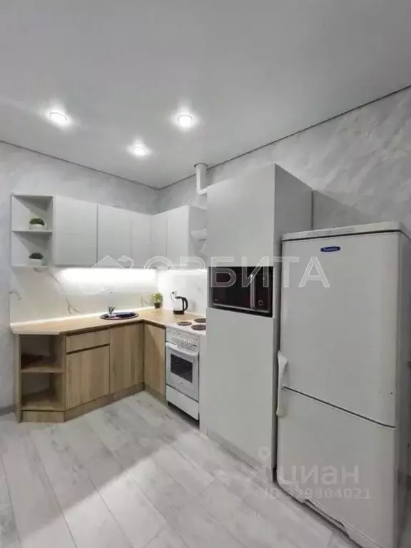 2-к кв. Тюменская область, Тюмень Новгородская ул., 9Б (47.0 м) - Фото 1