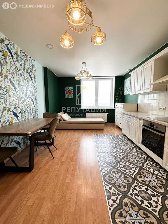 3-комнатная квартира: Екатеринбург, Сосновый переулок, 14 (82.6 м) - Фото 2