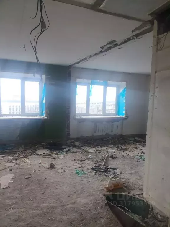 Помещение свободного назначения в Мурманская область, Апатиты ул. ... - Фото 1