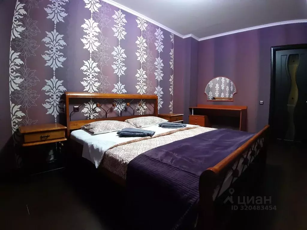 2-к кв. Саха (Якутия), Якутск ул. Орджоникидзе, 49 (70.0 м) - Фото 1