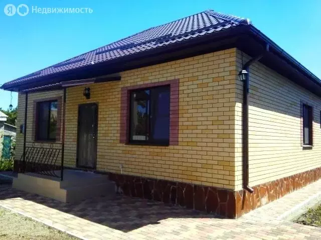 Дом в Ростов-на-Дону, Особенная улица (84 м) - Фото 0