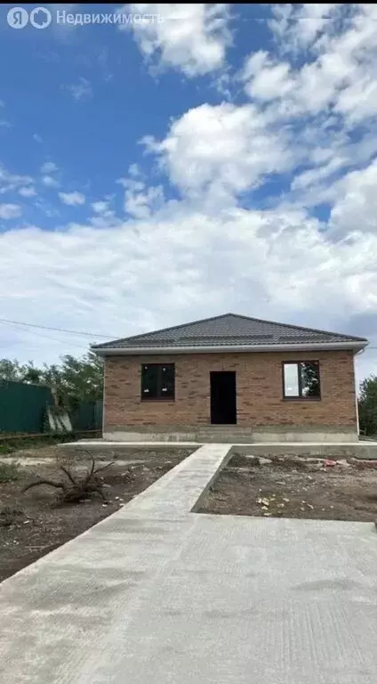 Дом в станица Новотитаровская, Продольная улица, 63 (100 м) - Фото 0