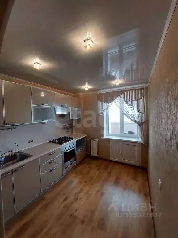 2-к кв. Удмуртия, Ижевск Удмуртская ул., 206 (50.0 м) - Фото 1