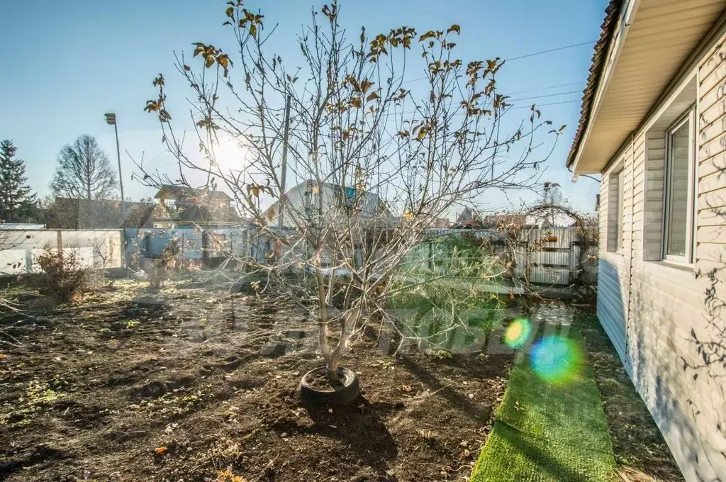 Дом в Тюменская область, Тюмень Автомобилист СНТ, ул. Земляничная (100 ... - Фото 2