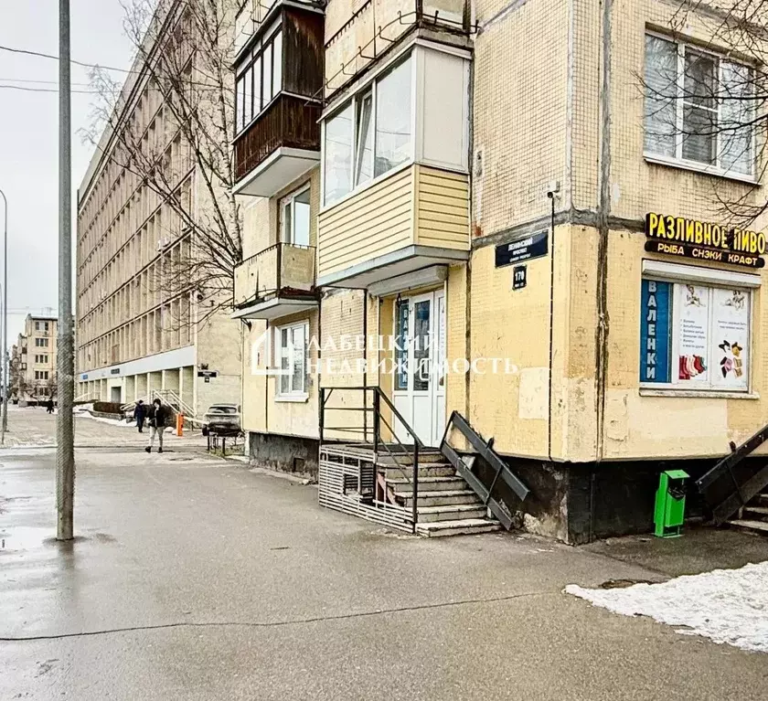 Торговая площадь в Санкт-Петербург Ленинский просп., 170 (19 м) - Фото 1