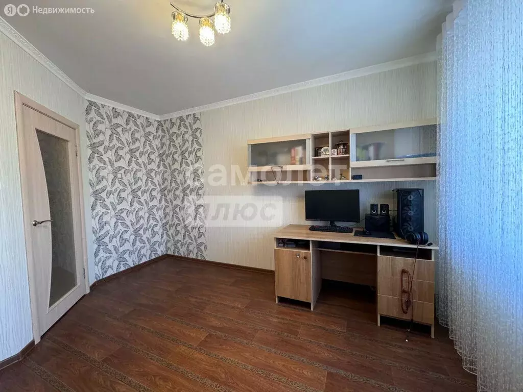 2-комнатная квартира: Комсомольск-на-Амуре, улица Кирова, 33 (49 м) - Фото 1